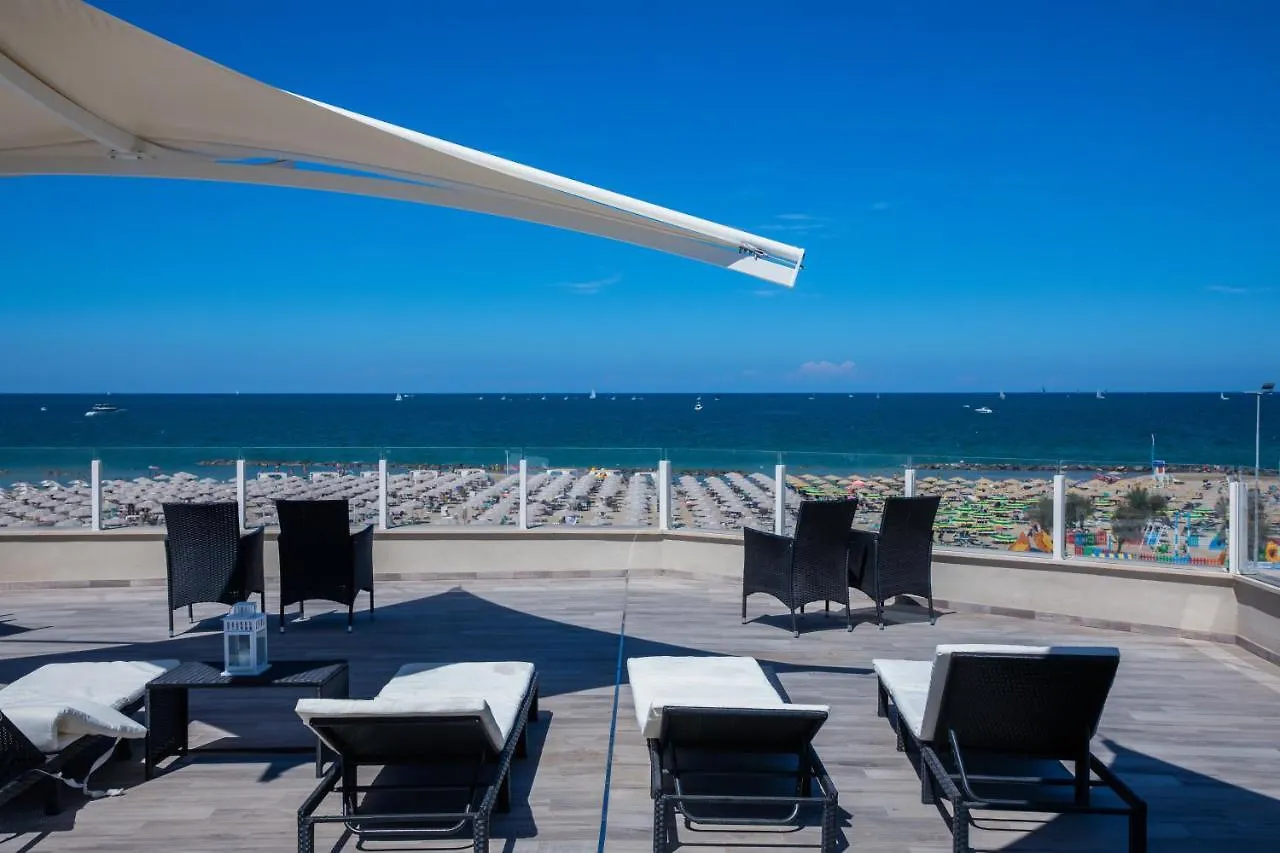 Hotel Baby Rimini 4*,