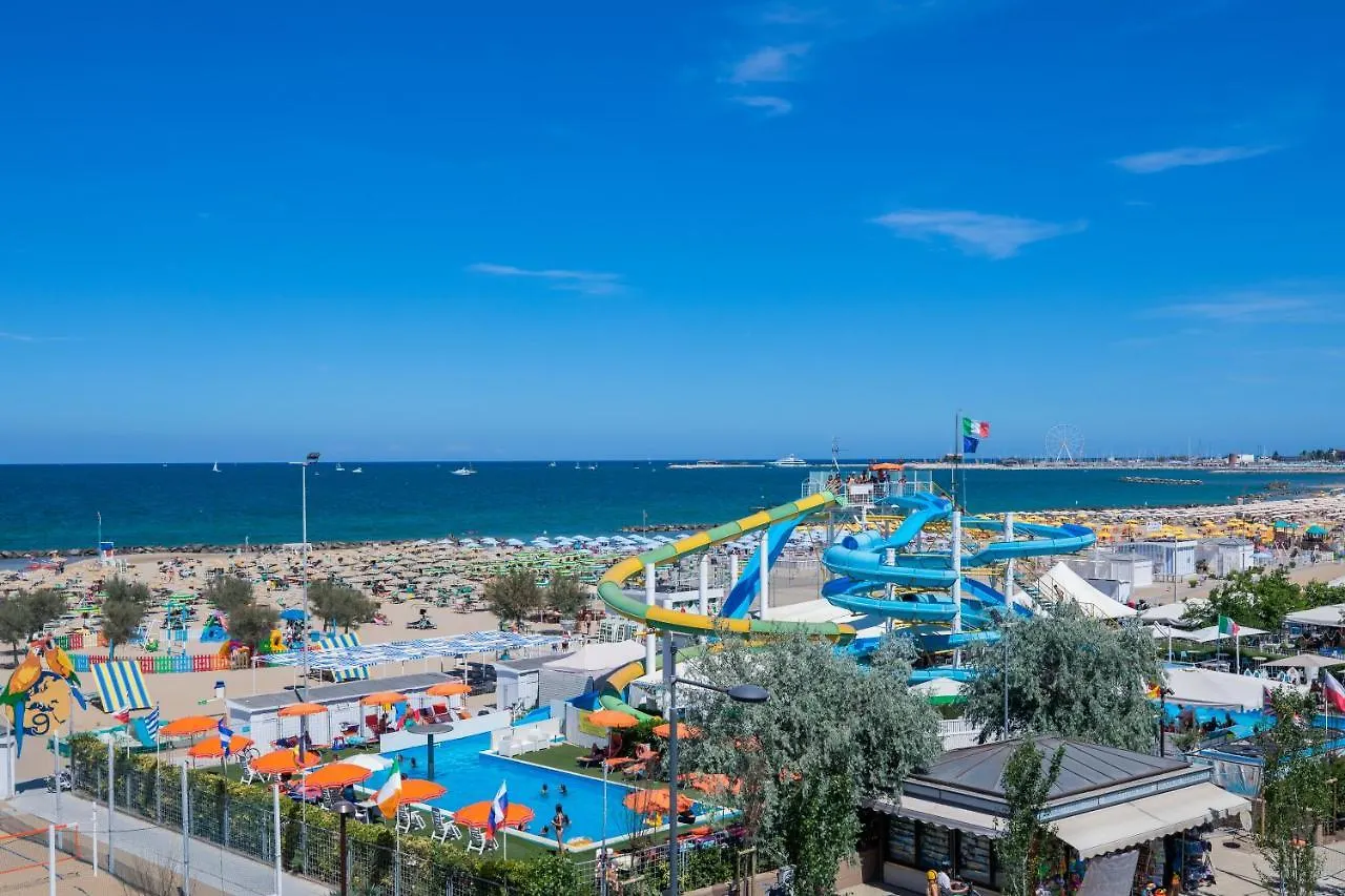 Hotel Baby Rimini 4*,