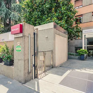 Hotel Mercure Solari Mediolan